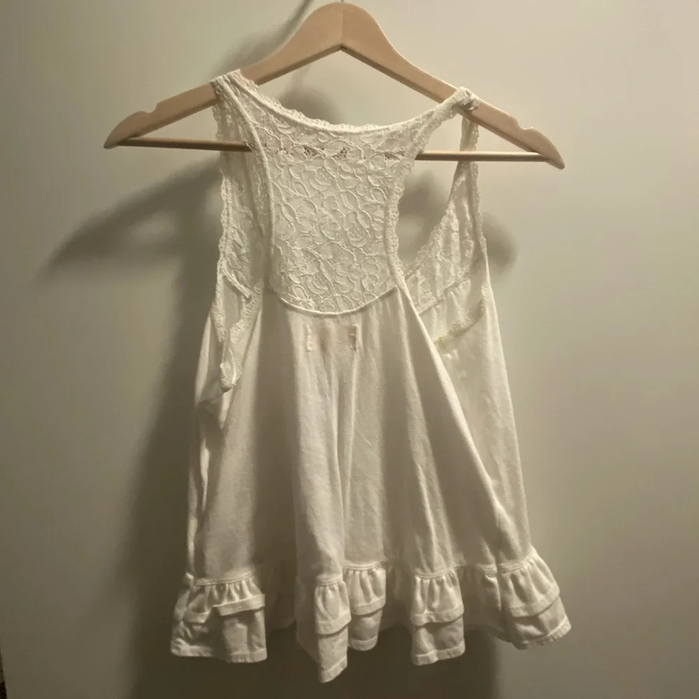 Hollister Ruffle Tank - Picture 2 of 2